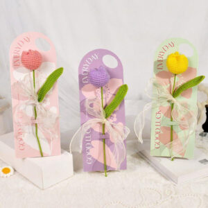 Thiệp cài hoa len handmade dễ thương – quà tặng ý nghĩa
