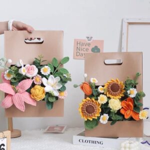 Giỏ hoa len handmade mix nhiều màu – Món quà dễ thương và nổi bật