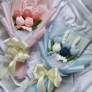 Bó hoa tulip bằng len handmade dễ thương- Quà tặng ý nghĩa cho các dịp lễ